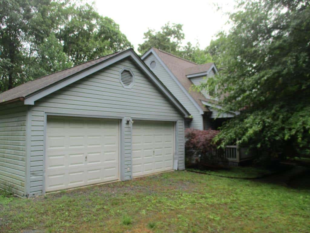 Photo of 9191 Lesterfield Lane, Glade Spring, VA 24340 (MLS # 110641)