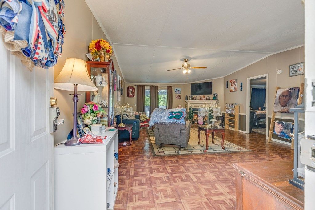 Photo of 2497 Slate Creek Rd, Grundy, VA 24614 (MLS # 104543)