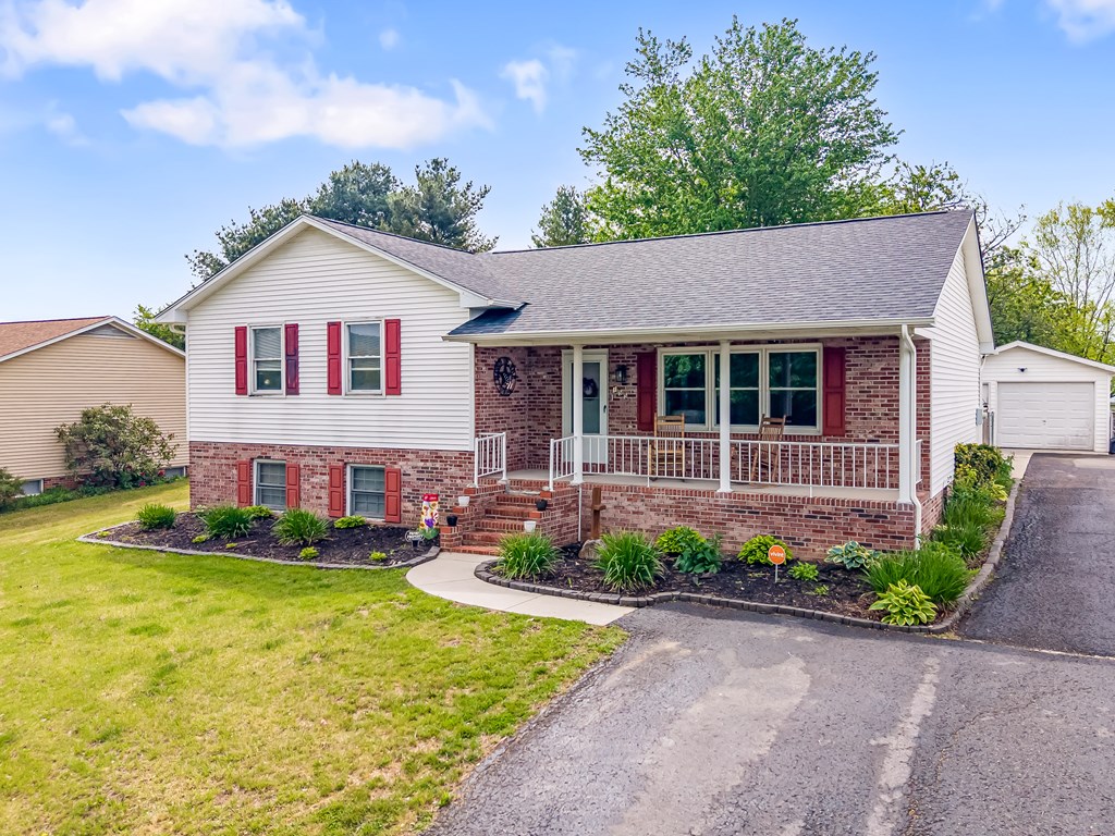 155 Cove Hills Drive