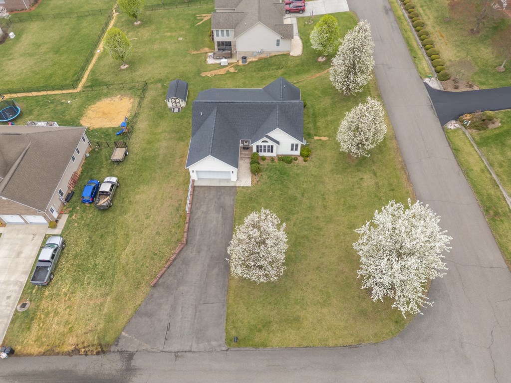 Wytheville, Virginia 24382, United States, 3 Bedrooms Bedrooms, ,2 BathroomsBathrooms,Residential,Active,103808