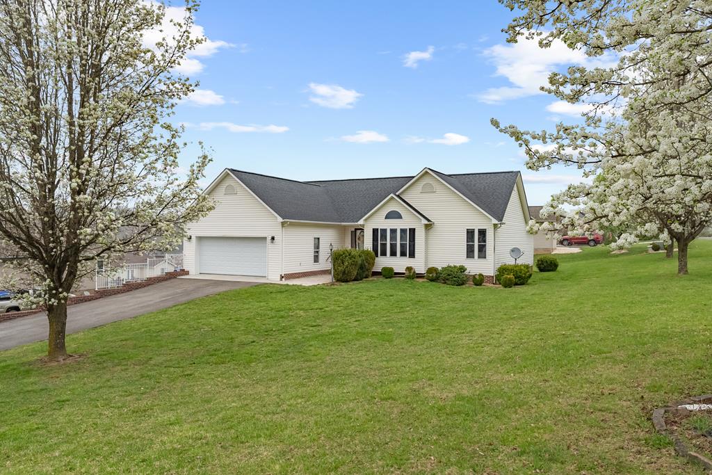 Wytheville, Virginia 24382, United States, 3 Bedrooms Bedrooms, ,2 BathroomsBathrooms,Residential,Active,103808 Wytheville, Virginia 24382, United States, 3 Bedrooms Bedrooms, ,2 BathroomsBathrooms,Residential,Active,103808