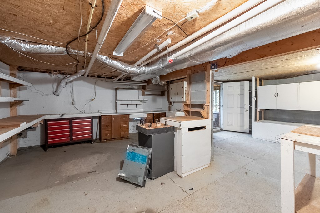 Wytheville, Virginia 24382, United States, 3 Bedrooms Bedrooms, ,2 BathroomsBathrooms,Residential,Active,103808