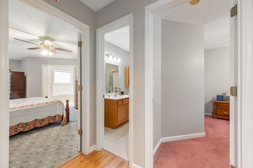 Wytheville, Virginia 24382, United States, 3 Bedrooms Bedrooms, ,2 BathroomsBathrooms,Residential,Active,103808