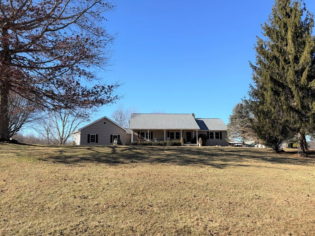 Photo of 987 Nursery Rd, Laurel Fork, VA 24352 (MLS # 104480)