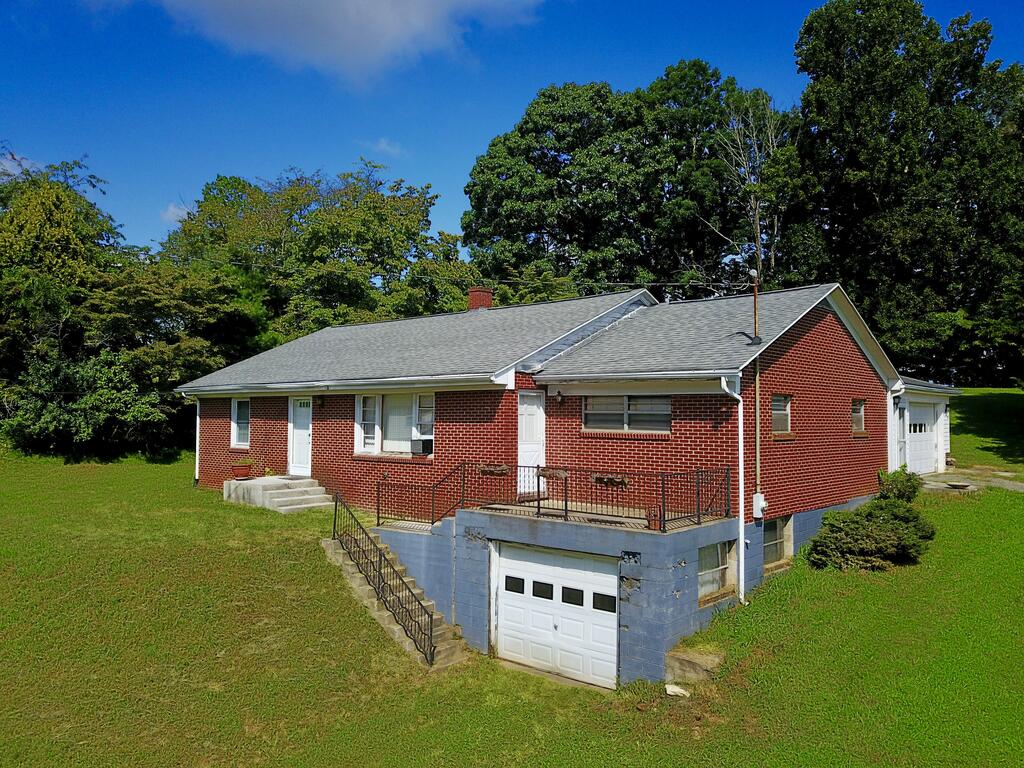 Photo of 125 Clover Street, Galax, VA 24333 (MLS # 111527)