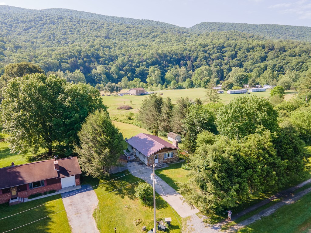 130 Plum Ln