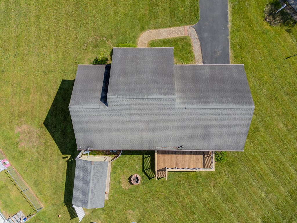 Max Meadows, Virginia 24360, United States, 3 Bedrooms Bedrooms, ,2 BathroomsBathrooms,Residential,Pending,126426