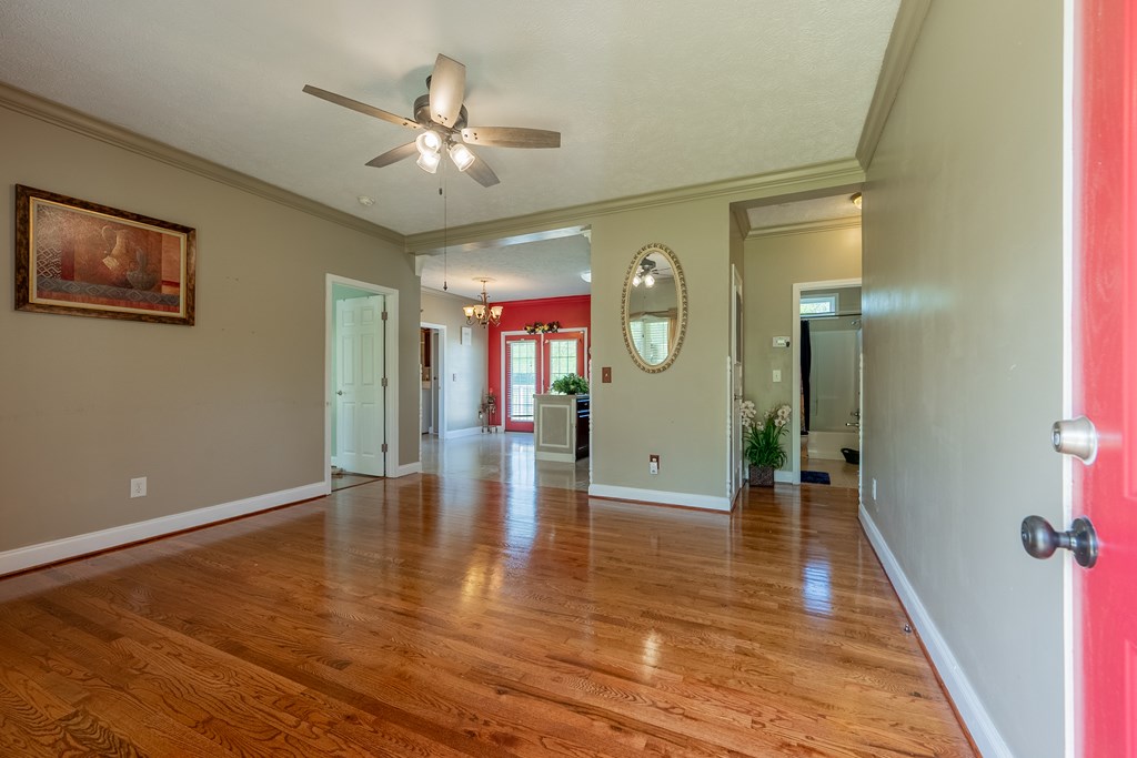 Max Meadows, Virginia 24360, United States, 3 Bedrooms Bedrooms, ,2 BathroomsBathrooms,Residential,Pending,126426