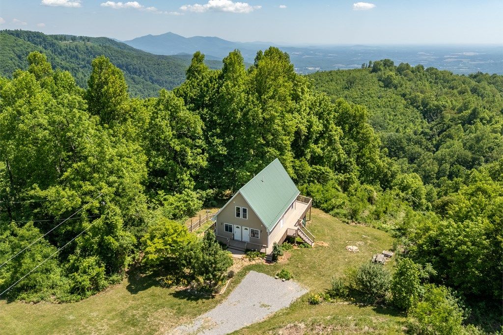 Photo of 10 Doe Valley, Copper Hill, VA 24079 (MLS # 110321)