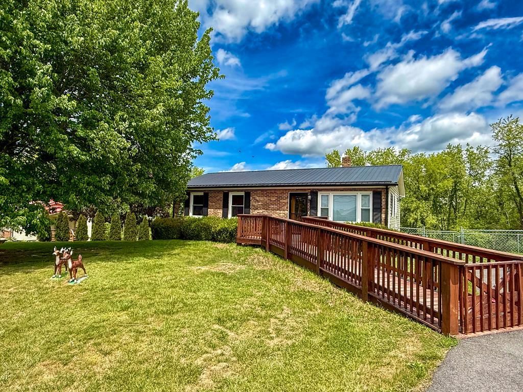 Photo of 228 Carterville Heights Road, Wytheville, VA 24382 (MLS # 109858)