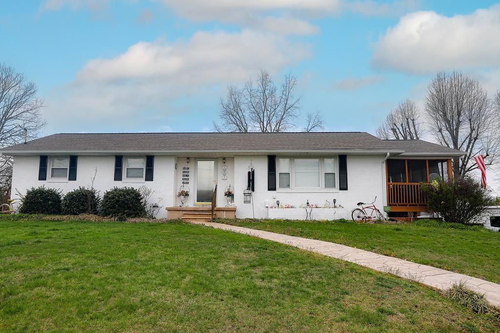 Photo of 105 Lena Street, Bristol, VA 24201 (MLS # 109389)