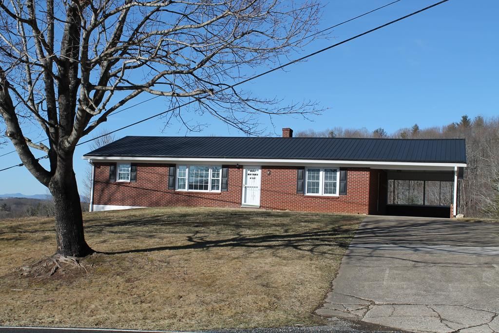 Photo of 1296 New River Parkway, Independence, VA 24348 (MLS # 109391)