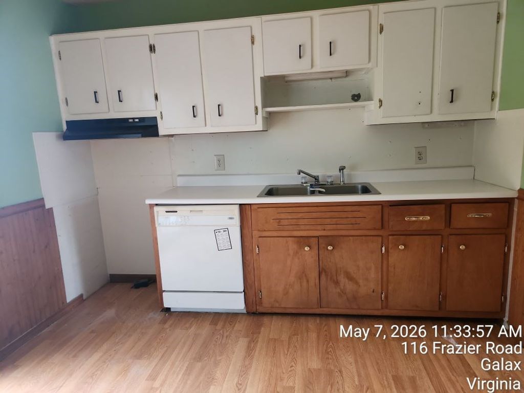 Photo of 116 Frazier Rd, Galax, VA 24333 (MLS # 110407)