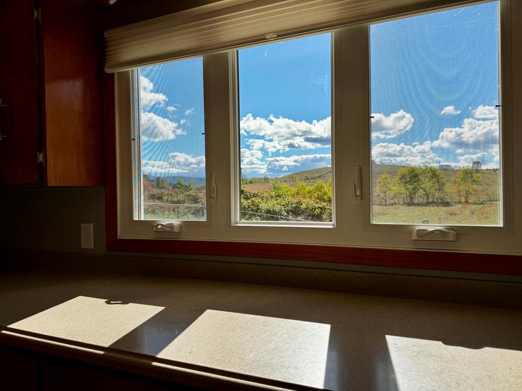 Photo of 1012 Ridgedale Rd, Saltville, VA 24370 (MLS # 103944)