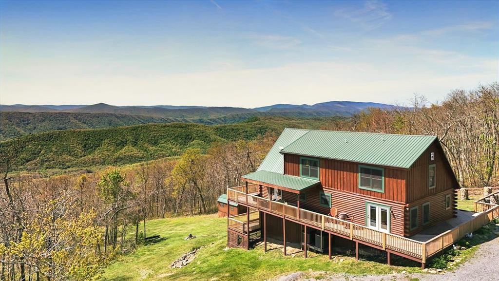 Photo of 1422 Oneida Peak Rd, Bluefield, VA 24605 (MLS # 110869)