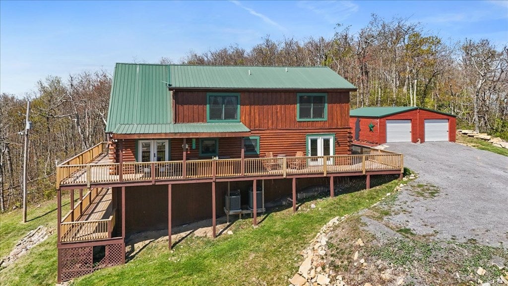 Photo of 1422 Oneida Peak Rd, Bluefield, VA 24605 (MLS # 110869)