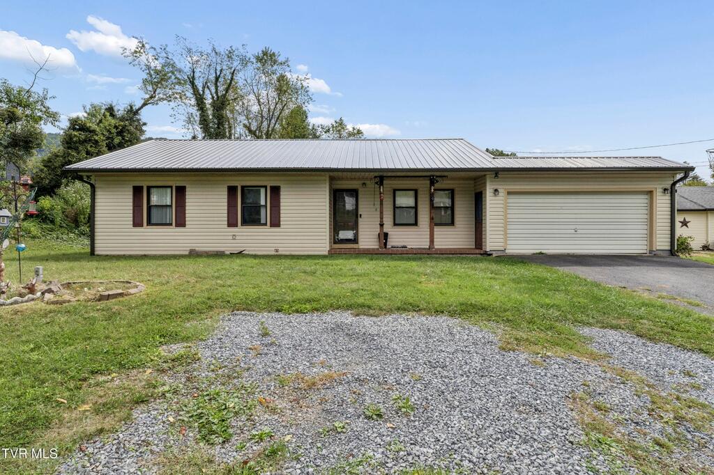 Photo of 2777 Scratch Gravel Rd, Marion, VA 24354 (MLS # 111903)