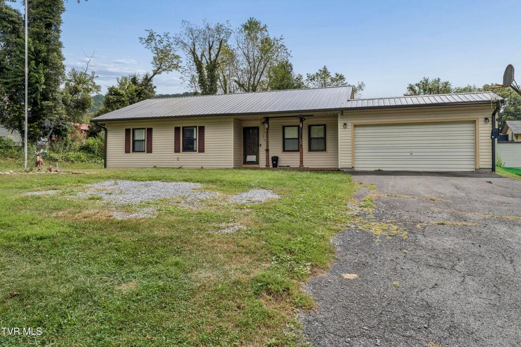 Photo of 2777 Scratch Gravel Rd, Marion, VA 24354 (MLS # 111903)