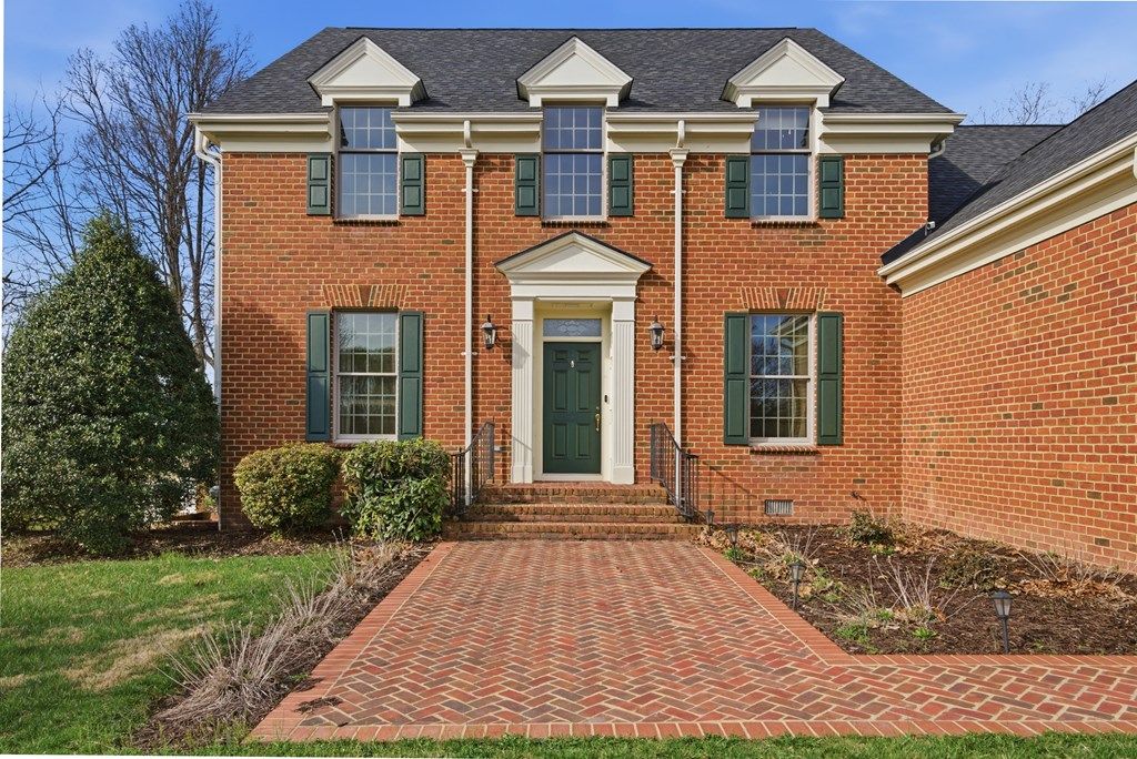 Photo of 465 Loretto Dr, Wytheville, VA 24382 (MLS # 109234)