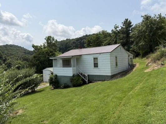 269 VICKEY DR, RICHLANDS, VA 24641 - Image 74c551db129fd3e4305664efdd607608/463563151
