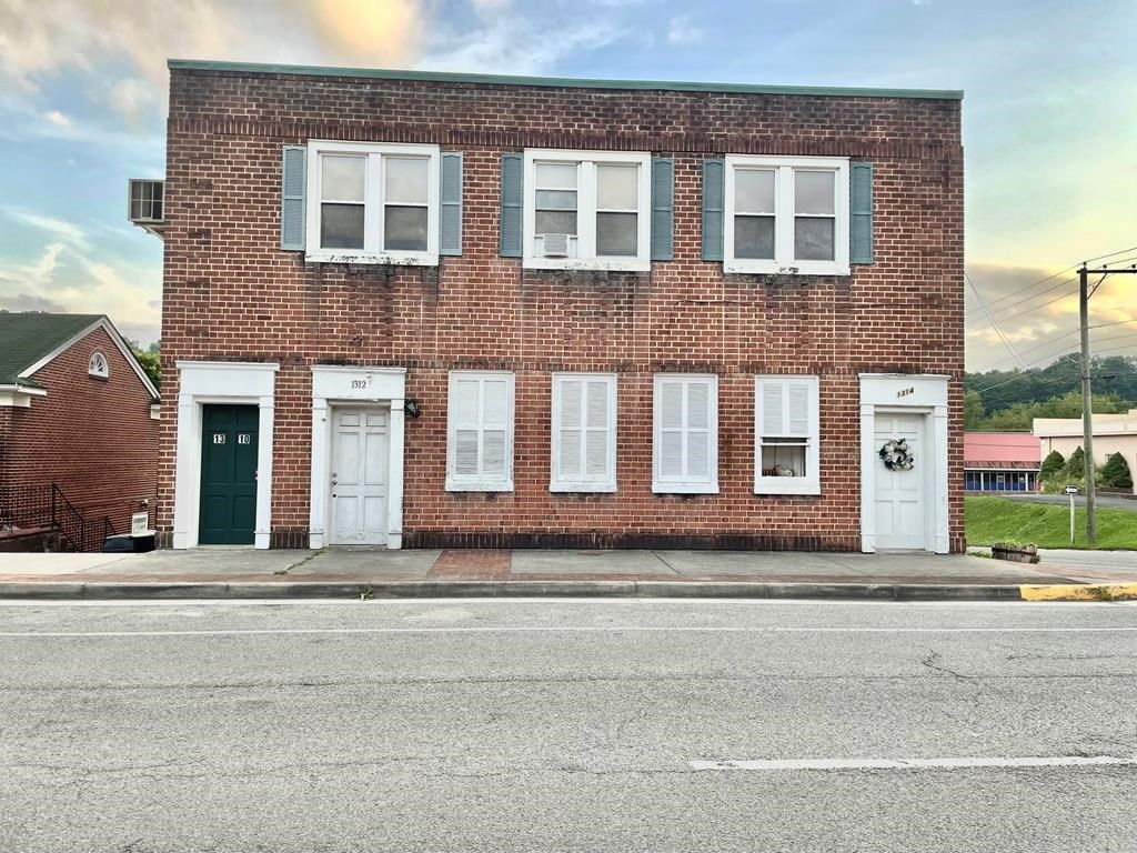 Photo of 1312 Second St, Richlands, VA 24641 (MLS # 109305)