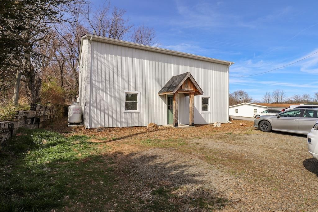 Photo of 110 Merifield Rd, Willis, VA 24380 (MLS # 97404)