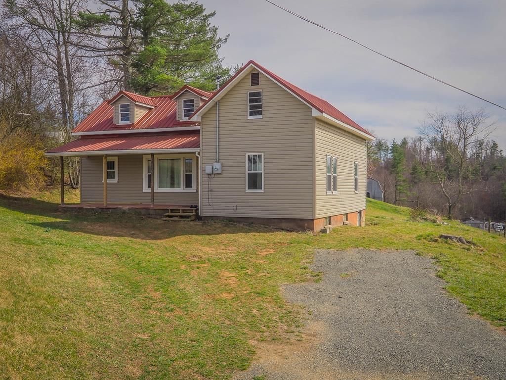 Photo of 104 Barbershop Lane, Fries, VA 24330 (MLS # 99081)