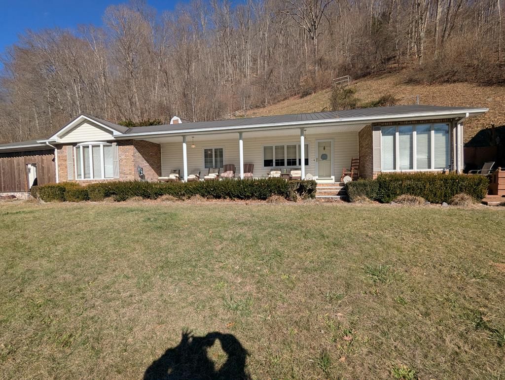Photo of 1332 GP Branch Road, Vansant, VA 24656 (MLS # 104622)