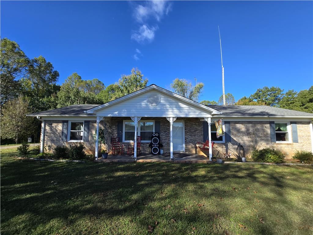 Photo of 339 Hawks Dr, Cana, VA 24317 (MLS # 103996)