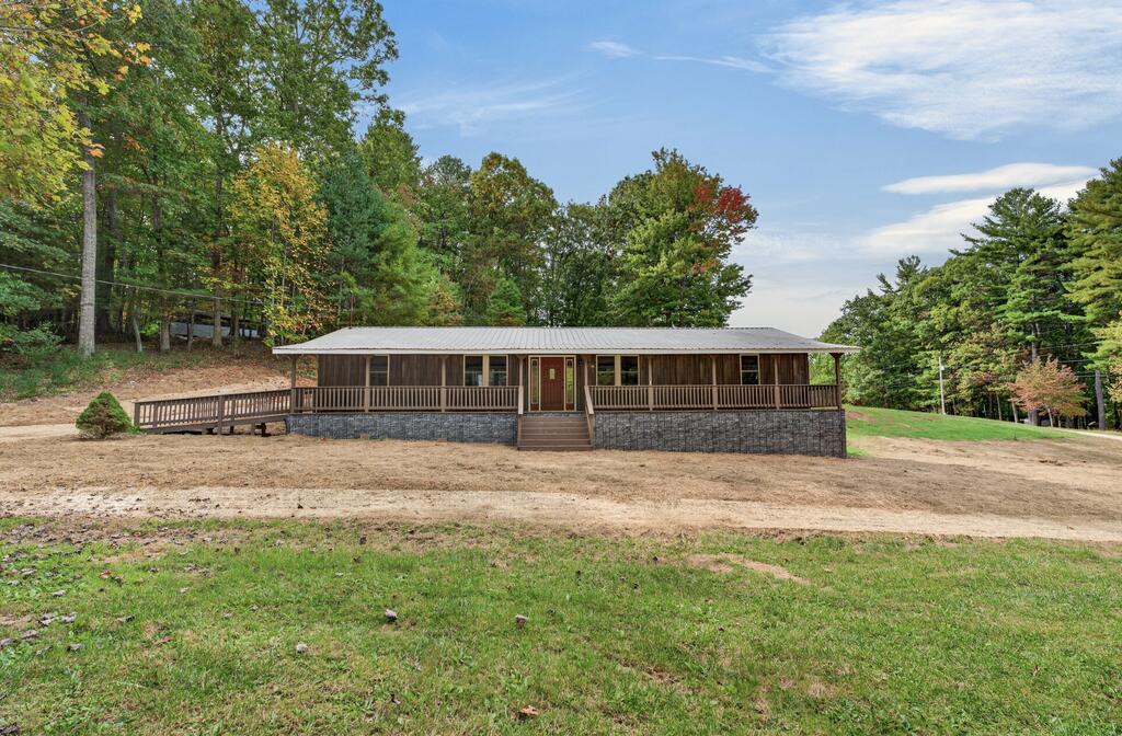 Photo of 148 Deer Hollow Rd, Sugar Grove, VA 24375 (MLS # 112321)