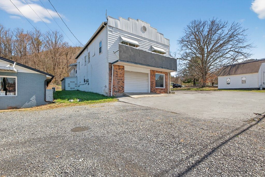 Photo of 112 Douglas Drive, Damascus, VA 24236 (MLS # 109113)