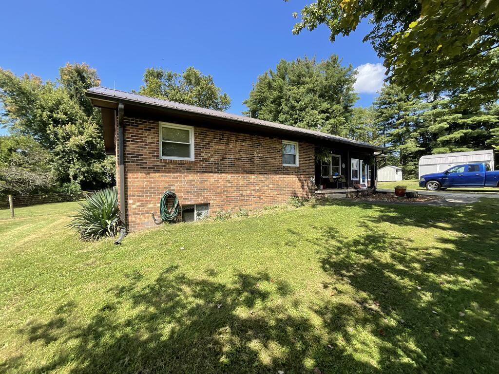 Photo of 6627 Glade Valley Rd, Ennice, NC 28623 (MLS # 111787)