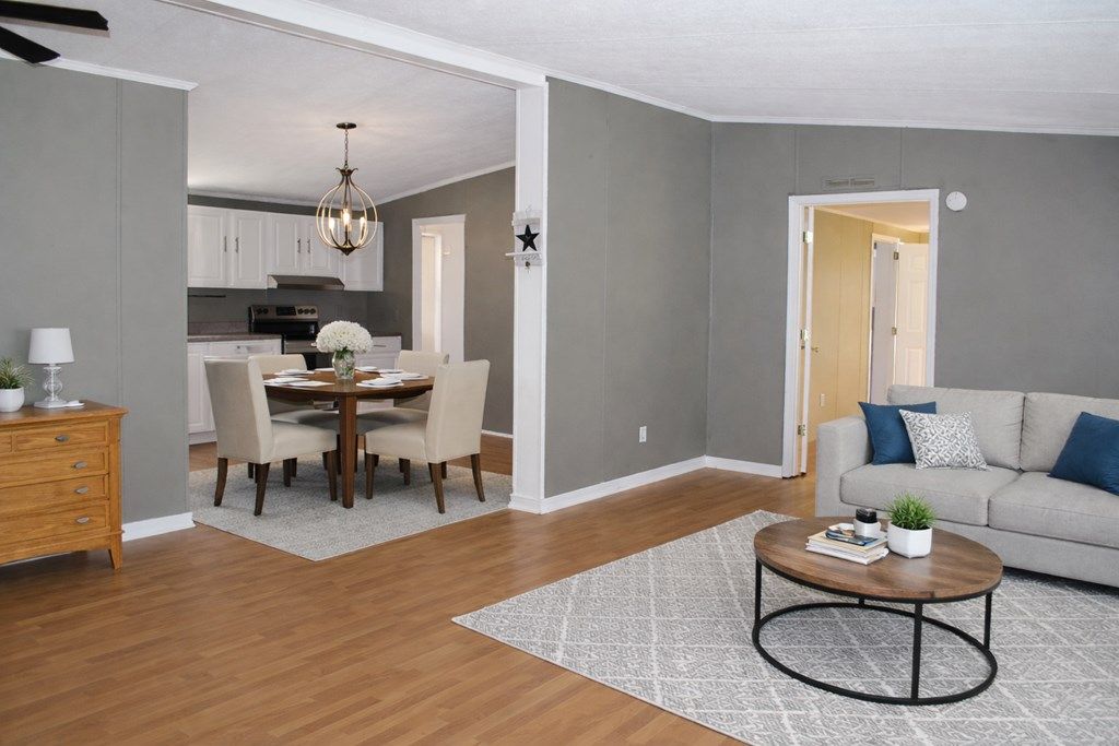 Photo of 242 Middle Creek Rd, Cedar Bluff, VA 24609 (MLS # 109367)