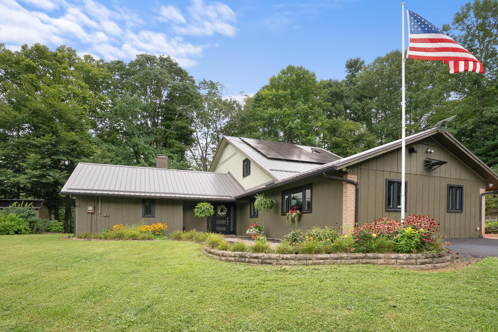 Photo of 173 Arabian Lane, Woodlawn, VA 24381 (MLS # 111543)