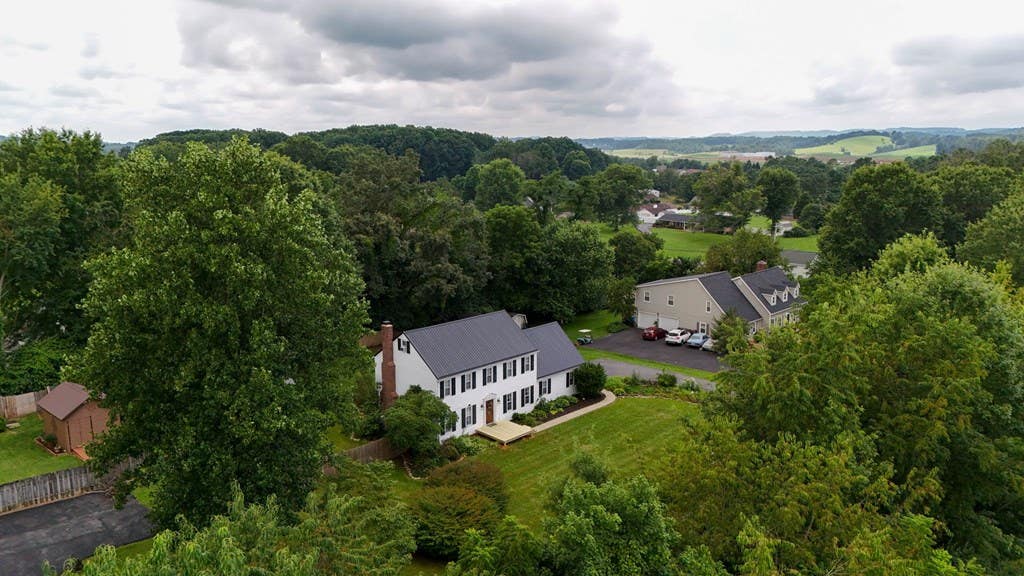 Photo of 20004 Avondale Rd, Abingdon, VA 24211 (MLS # 111260)