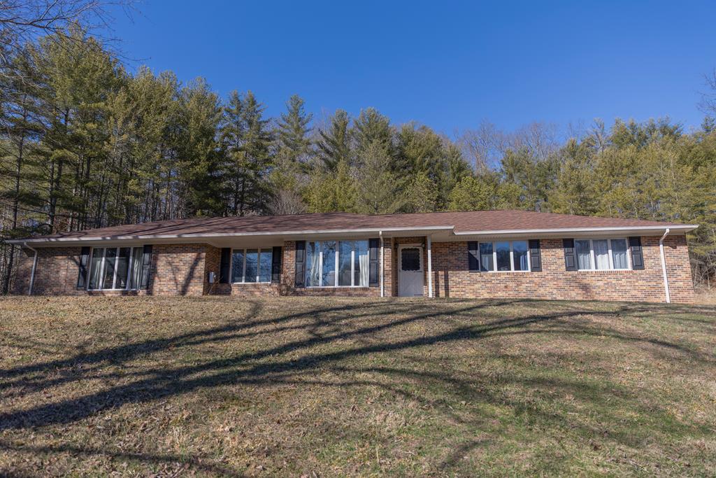Photo of 503 Birmingham Rd, Cedar Bluff, VA 24609 (MLS # 111111)