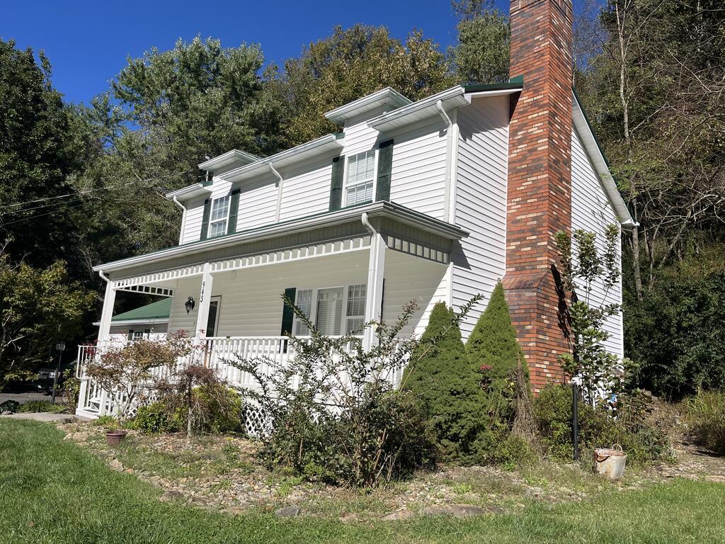 Photo of 943 Cedar Creek Dr, Pounding Mill, VA 24637 (MLS # 112297)