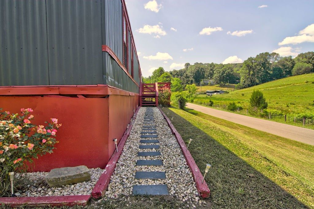 Photo of 4444 Morning Star Circle, Lebanon, VA 24266 (MLS # 109182)