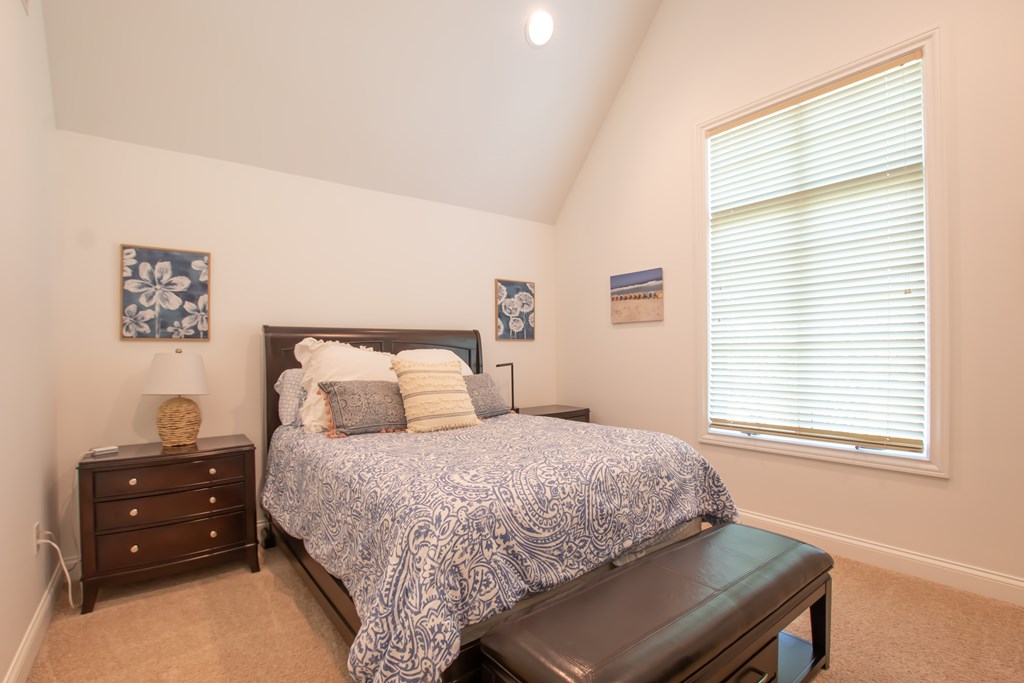 Abingdon, Virginia 24211, United States, 4 Bedrooms Bedrooms, ,5 BathroomsBathrooms,Residential,Active,165557