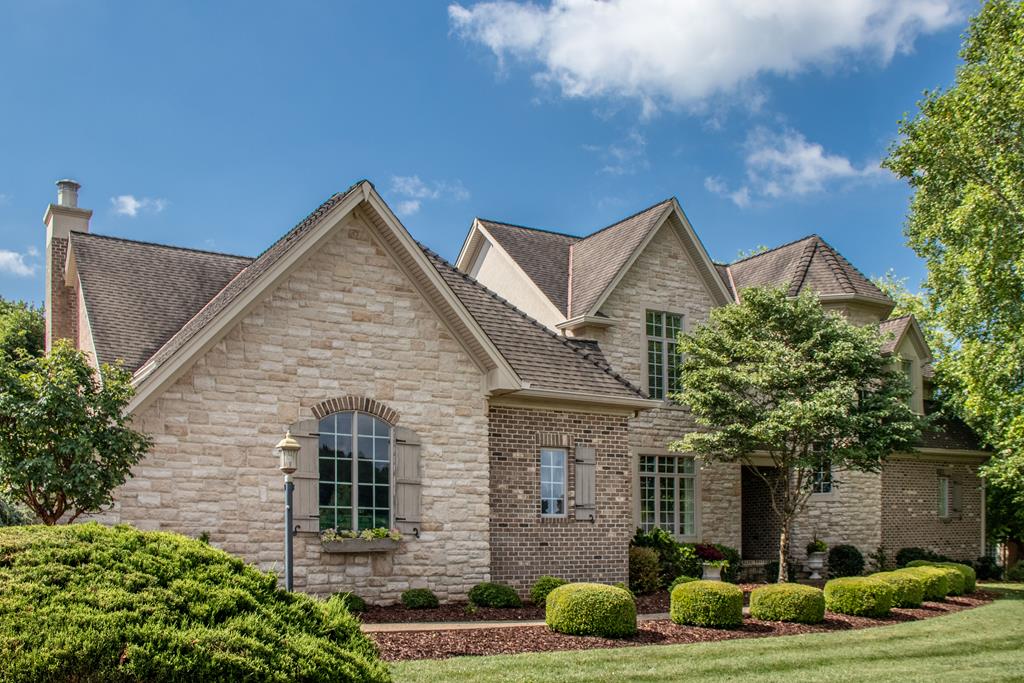 Abingdon, Virginia 24211, United States, 4 Bedrooms Bedrooms, ,5 BathroomsBathrooms,Residential,Active,165557