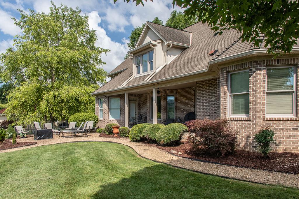 Abingdon, Virginia 24211, United States, 4 Bedrooms Bedrooms, ,5 BathroomsBathrooms,Residential,Active,165557