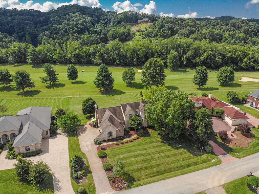 Abingdon, Virginia 24211, United States, 4 Bedrooms Bedrooms, ,5 BathroomsBathrooms,Residential,Active,165557