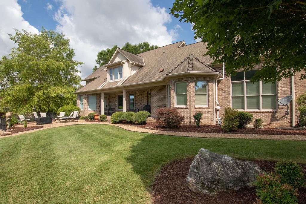 Abingdon, Virginia 24211, United States, 4 Bedrooms Bedrooms, ,5 BathroomsBathrooms,Residential,Active,165557