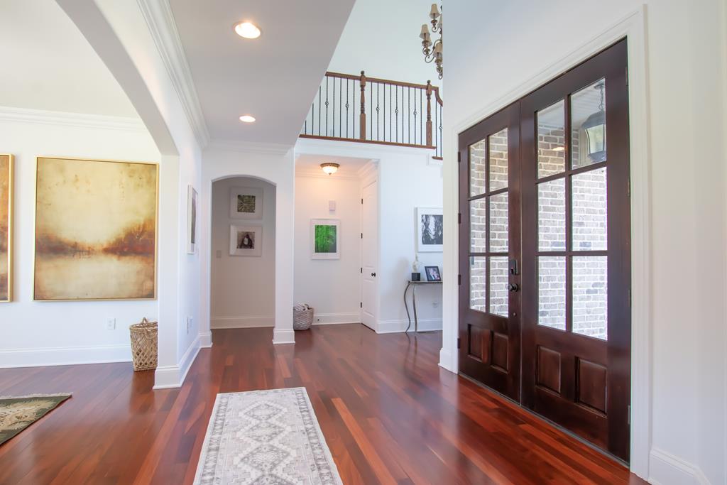 Abingdon, Virginia 24211, United States, 4 Bedrooms Bedrooms, ,5 BathroomsBathrooms,Residential,Active,165557