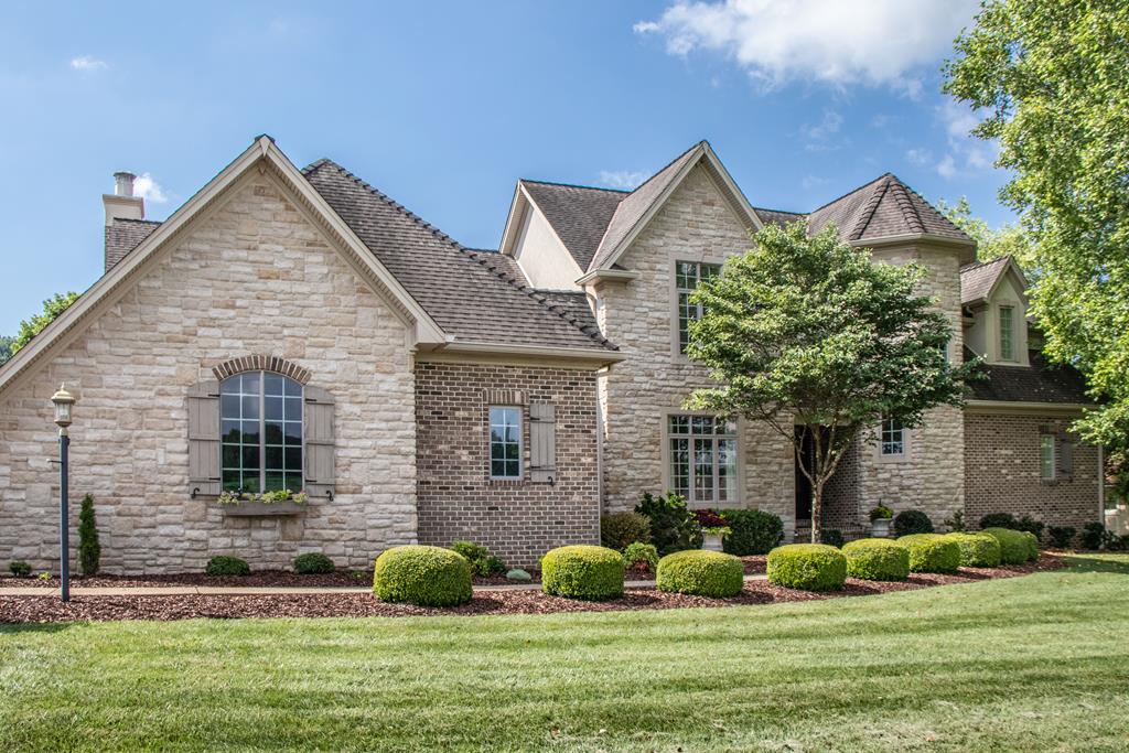 Abingdon, Virginia 24211, United States, 4 Bedrooms Bedrooms, ,5 BathroomsBathrooms,Residential,Active,165557