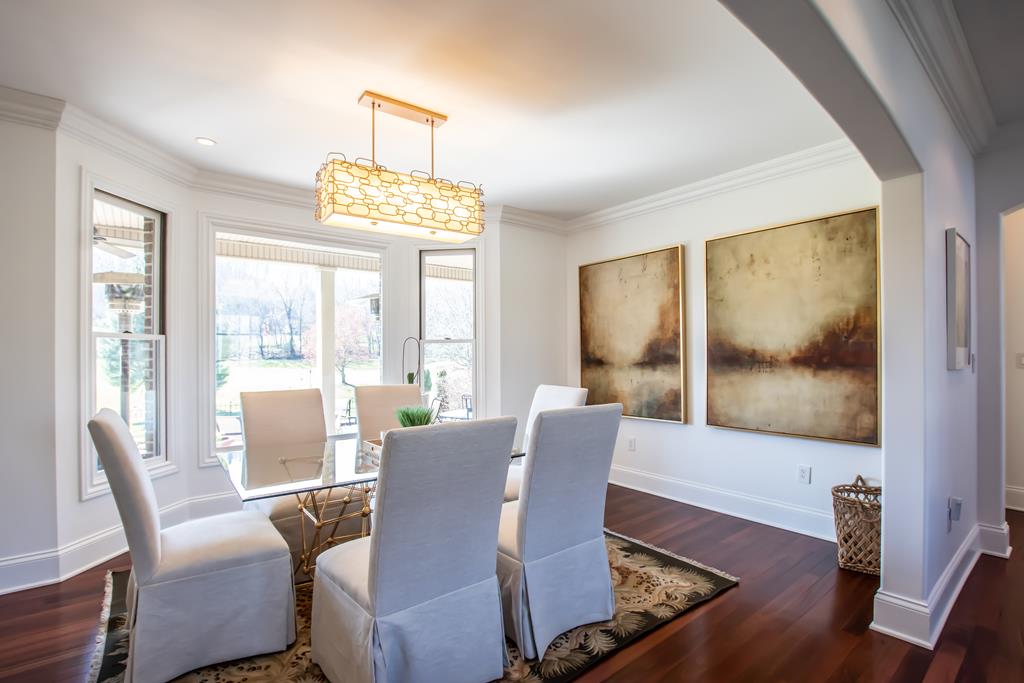 Abingdon, Virginia 24211, United States, 4 Bedrooms Bedrooms, ,5 BathroomsBathrooms,Residential,Active,165557