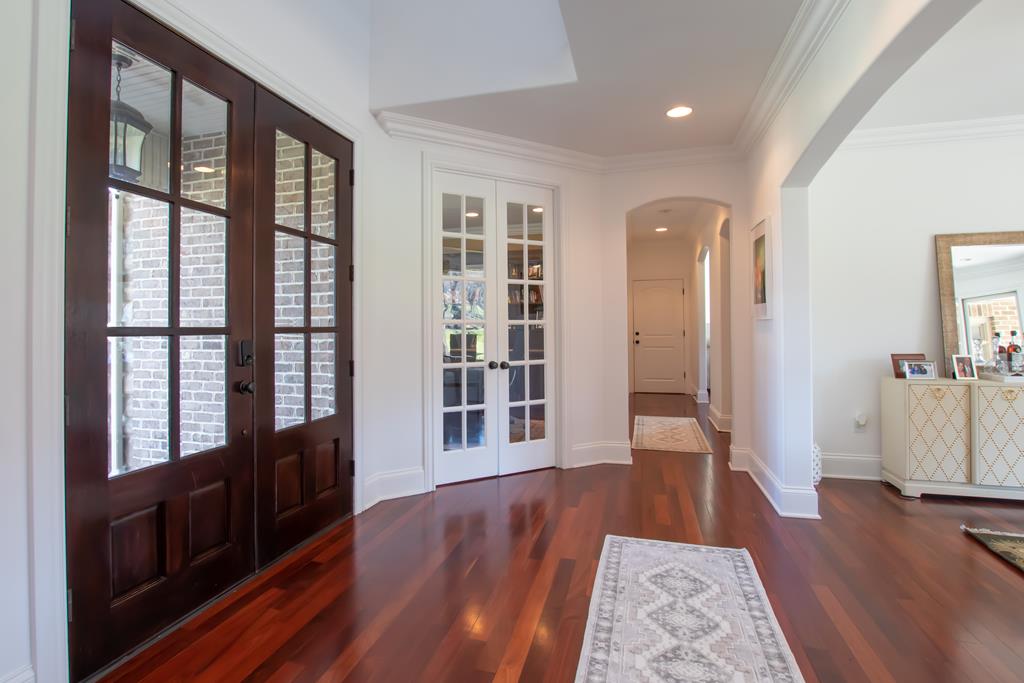 Abingdon, Virginia 24211, United States, 4 Bedrooms Bedrooms, ,5 BathroomsBathrooms,Residential,Active,165557