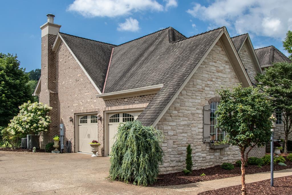 Abingdon, Virginia 24211, United States, 4 Bedrooms Bedrooms, ,5 BathroomsBathrooms,Residential,Active,165557