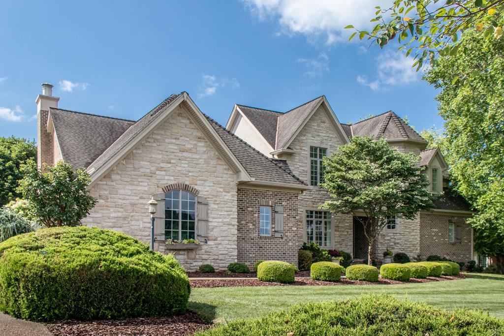 Abingdon, Virginia 24211, United States, 4 Bedrooms Bedrooms, ,5 BathroomsBathrooms,Residential,Active,165557