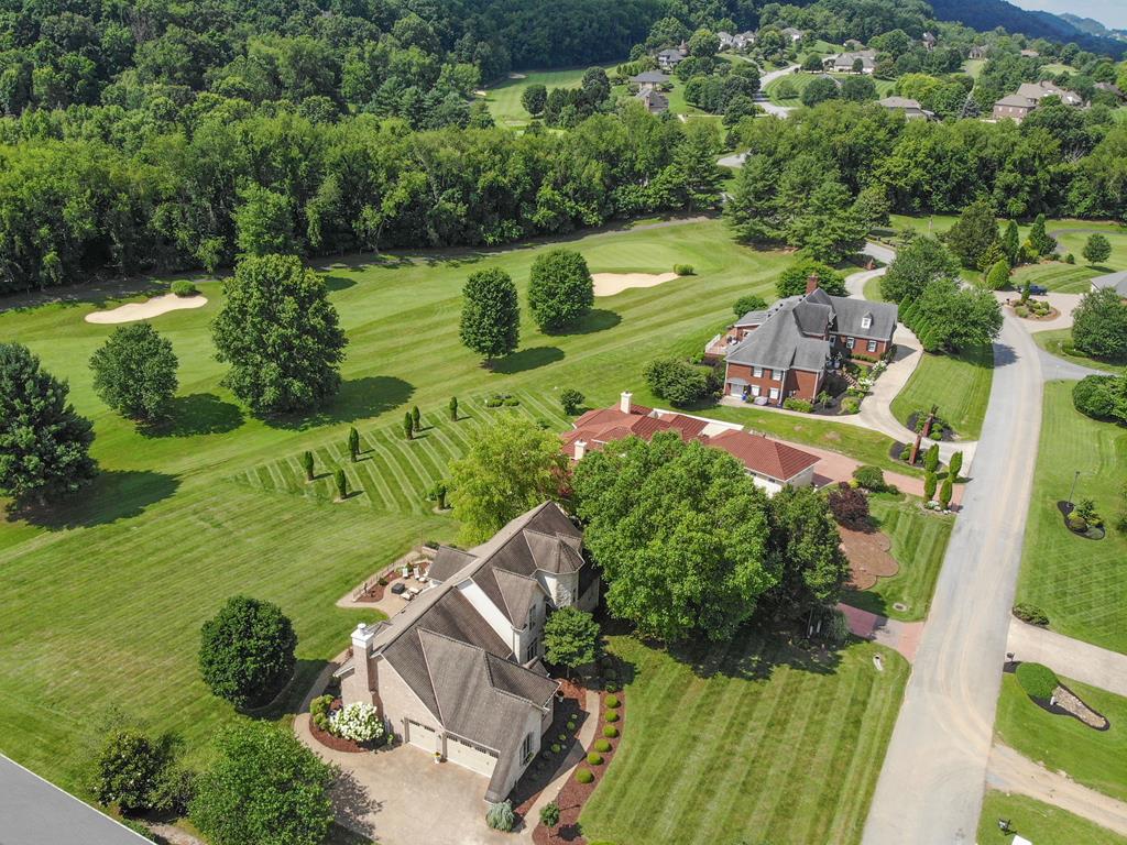 Abingdon, Virginia 24211, United States, 4 Bedrooms Bedrooms, ,5 BathroomsBathrooms,Residential,Active,165557